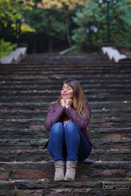 femme-latines-escalier-du-sanctuaire-rigaud