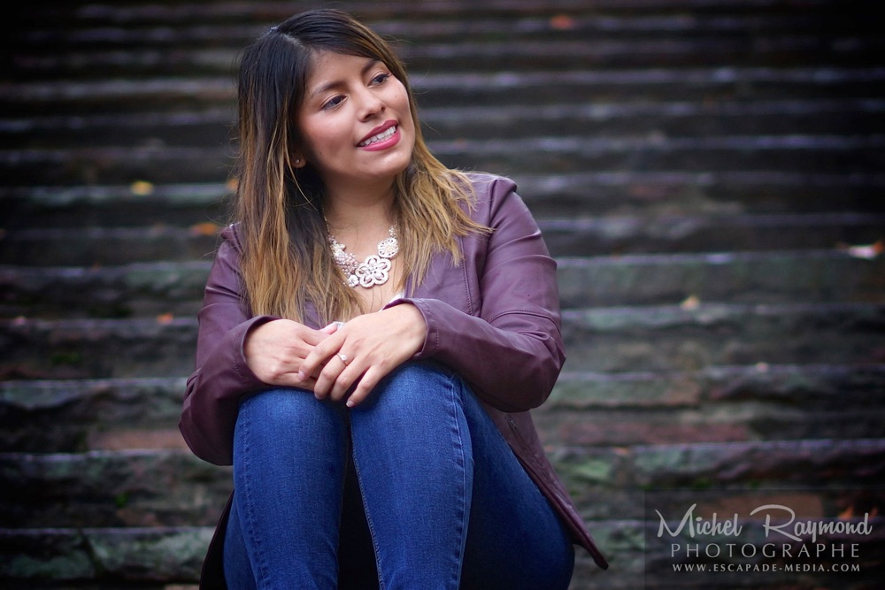 session-photo-automne-avec-femme-latine