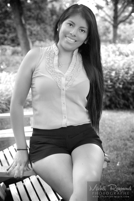 belle-femme-latine-jardin