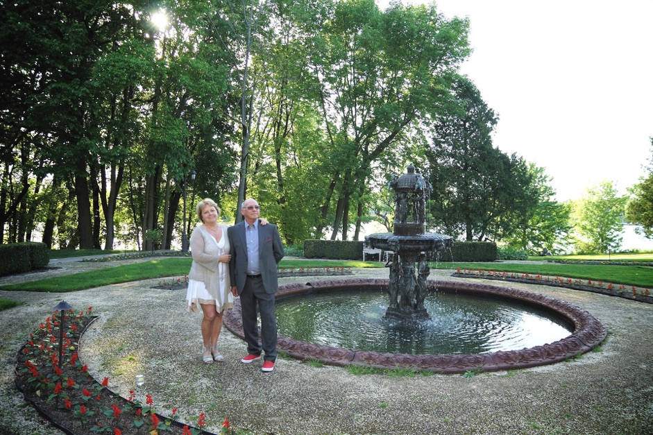 photo de groupe dans le jardin du manoir Rouville Campbell