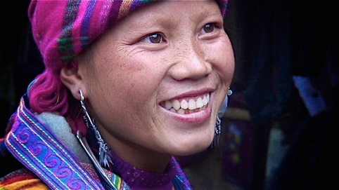 belle femme vietnamienne à Sapa au Vietnam