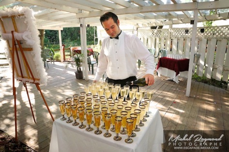 le champagne est servi à la Champenoise à Sain-Damase
