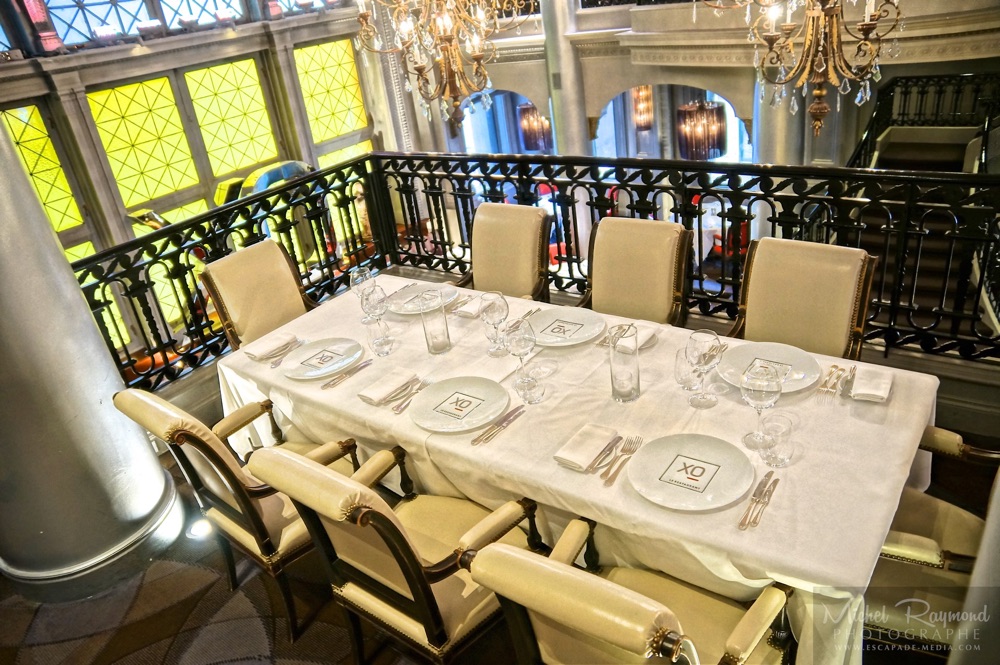 table-manger-xo-mezanine
