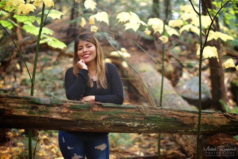 betsabeth-mechato-de-la-cruze-dans-le-bois