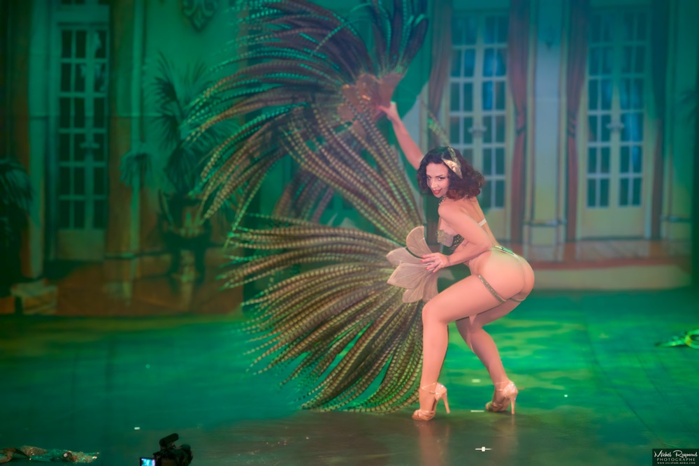 Fairy-fifi-first-runner-up-2025-montreal-burlesque-festival-2025