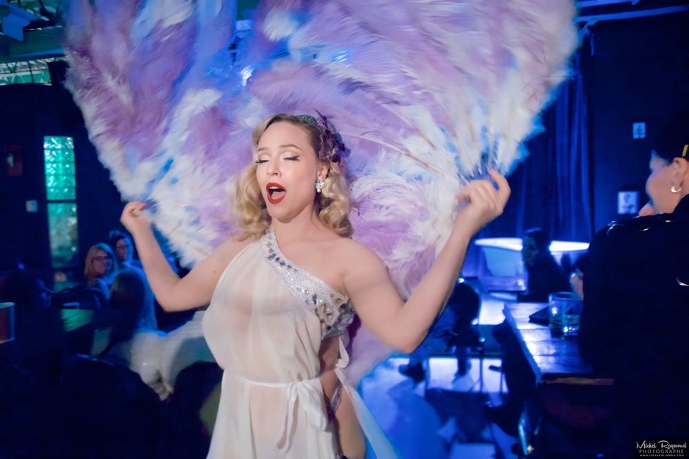 Burlesque-viollette-coquette