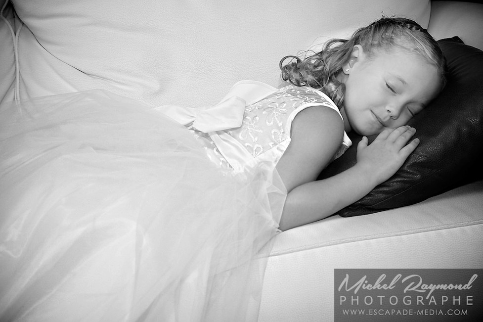 Photo-de-mariage-avec-bouquetière