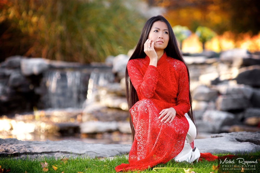 modèle-minh-nguyen-au-jardin-du-cimetière-beechwood