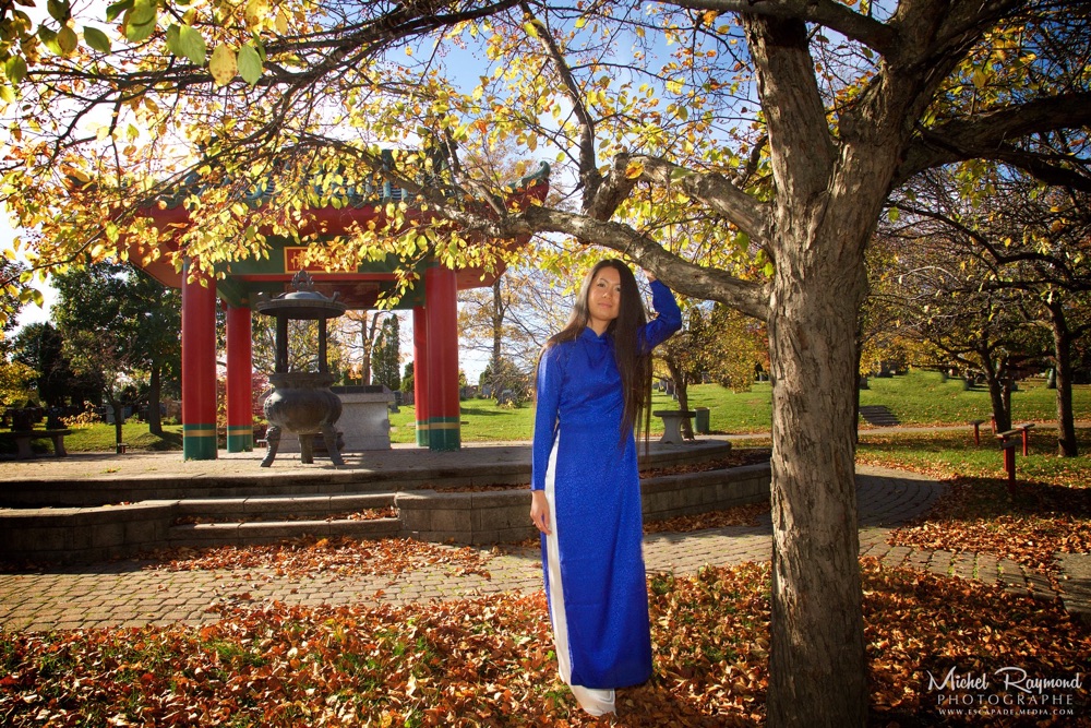 minh-nguyen-devant-la-pagode-asiatique-cimetière-beechwood