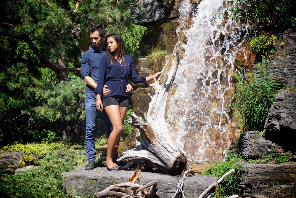 couple-malgache-devant-la-chute