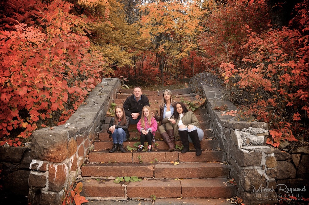 famille-escalier-parc-jean-drapeau