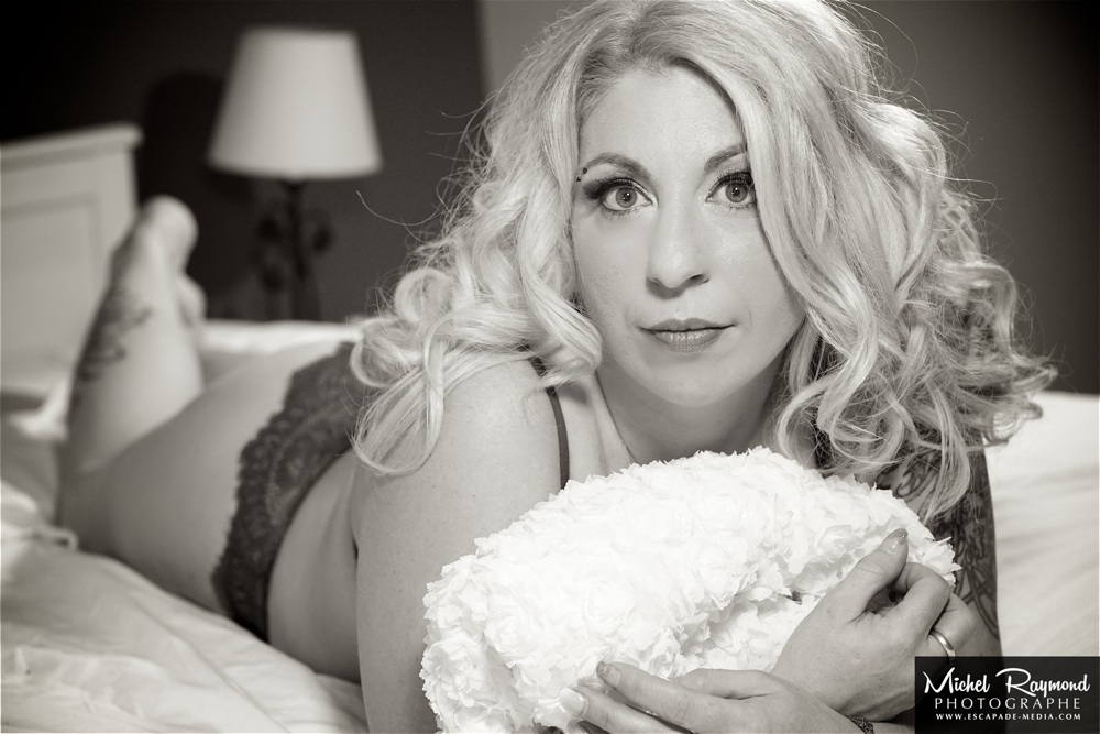 jolie-regard-femme-blonde
