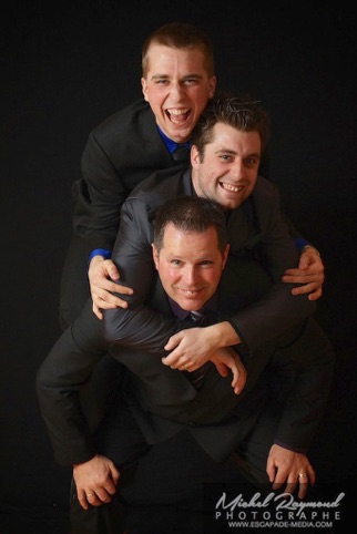 les hommes s'amuse en studio maison