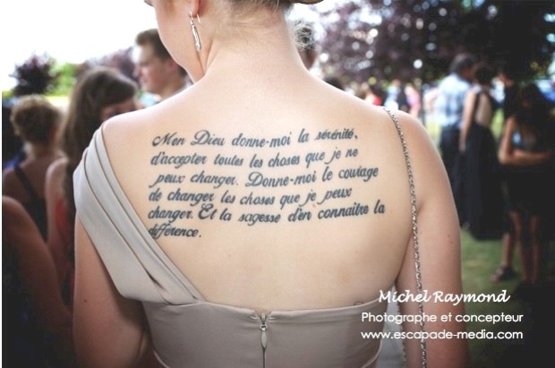 tatoo dans dos femme
