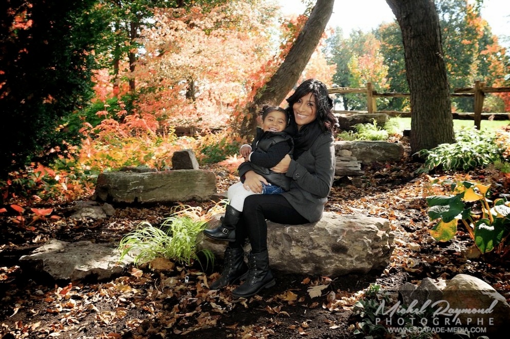 femme latino et enfant 