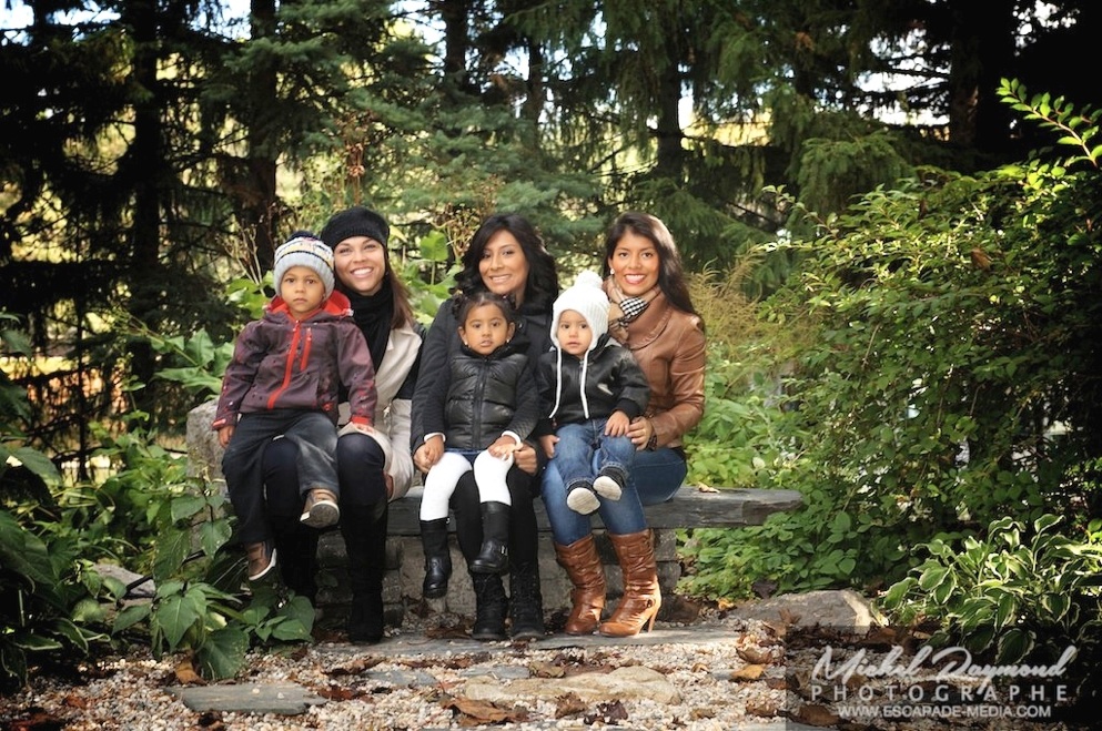 3 femmes latinos et enfants centre nature laval