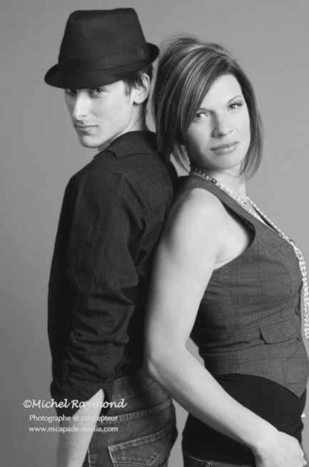 couple dos à dos photo shooting