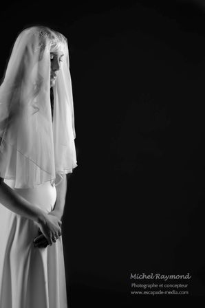 femme voilé comme une religieuse