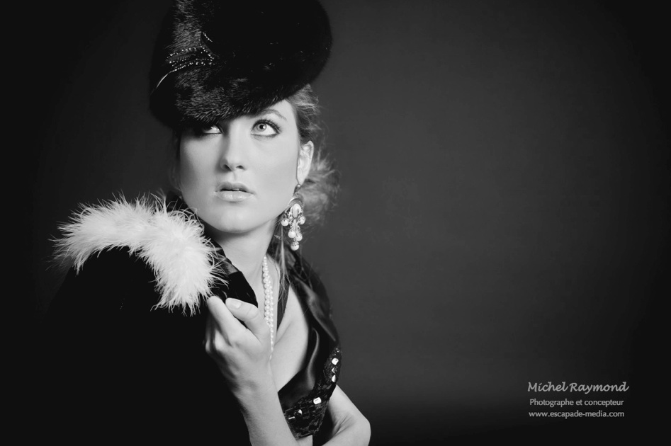 Modèle avec thématique glamour Russe
