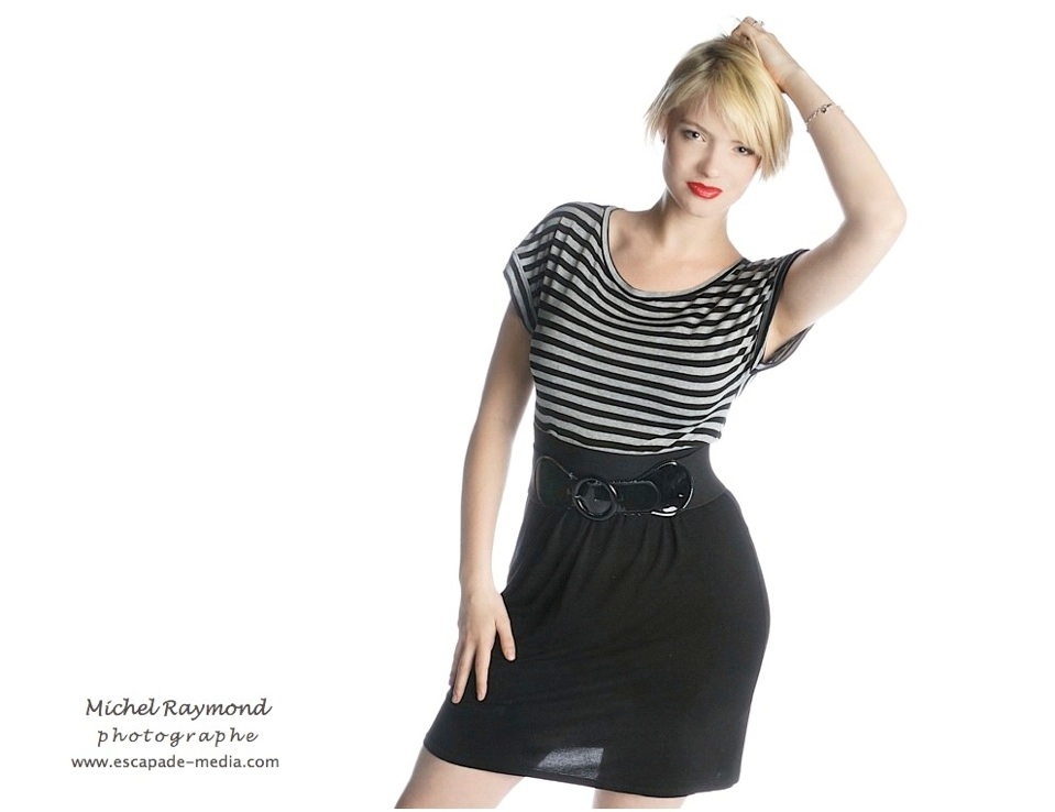 belle blonde sexy en studio saint-jean-sur-richelieu