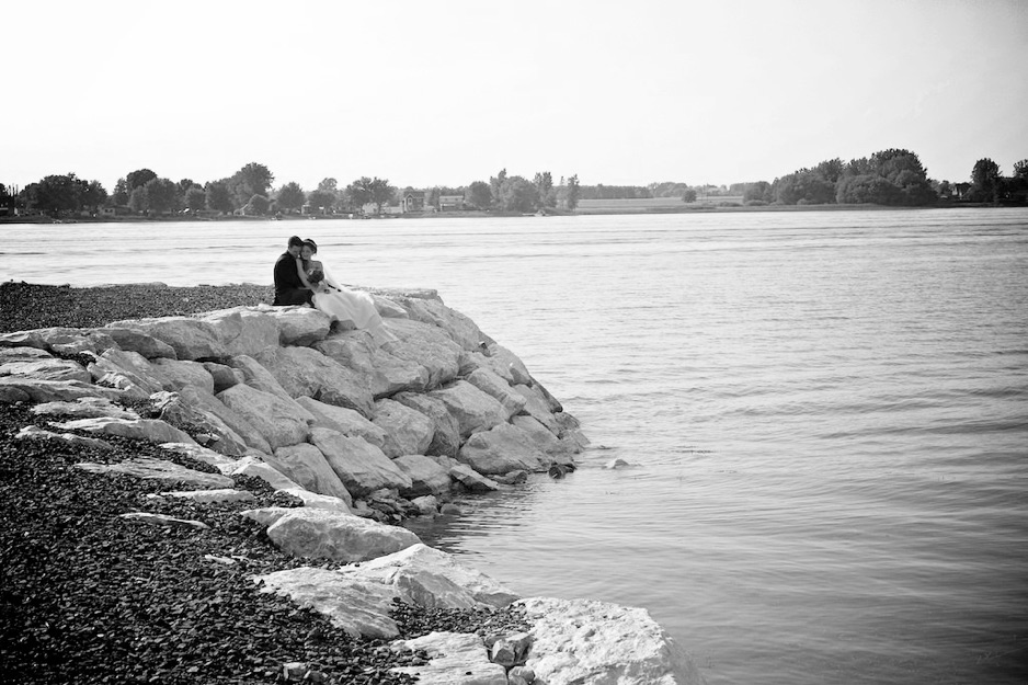 Les mariés près de la rivière richelieu