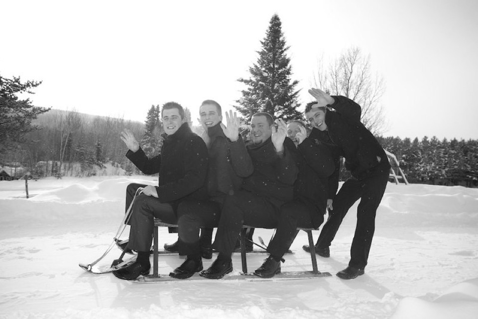 Photo-de-mariage-hiver-en-tobogan