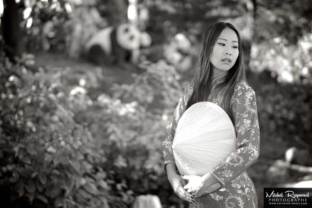 séance-photo-avec-une-chinoise-jardin-de-chine