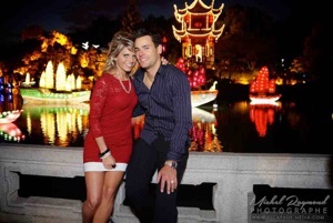 Photo-avant-mariage-lenterne-en-lumiere-jardin-de-chine